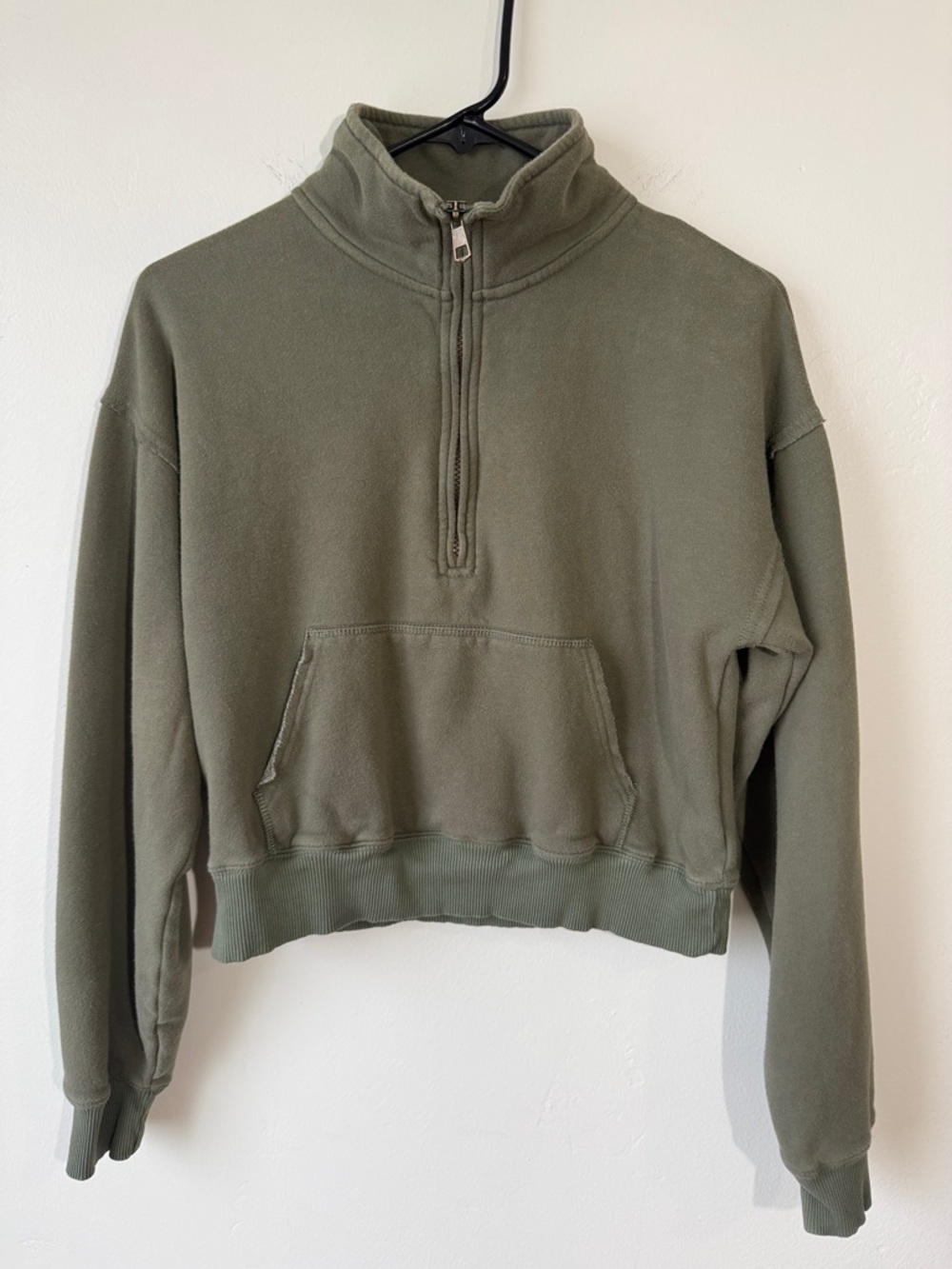 American Eagle Outfitters Olive Zip-Neck Cropped Pullover
